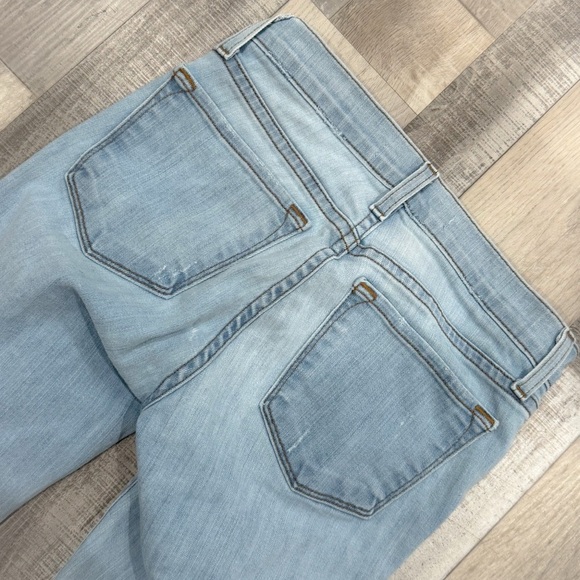 J brand rapture distressed light wash skinny jean ❤️ - Picture 8 of 9